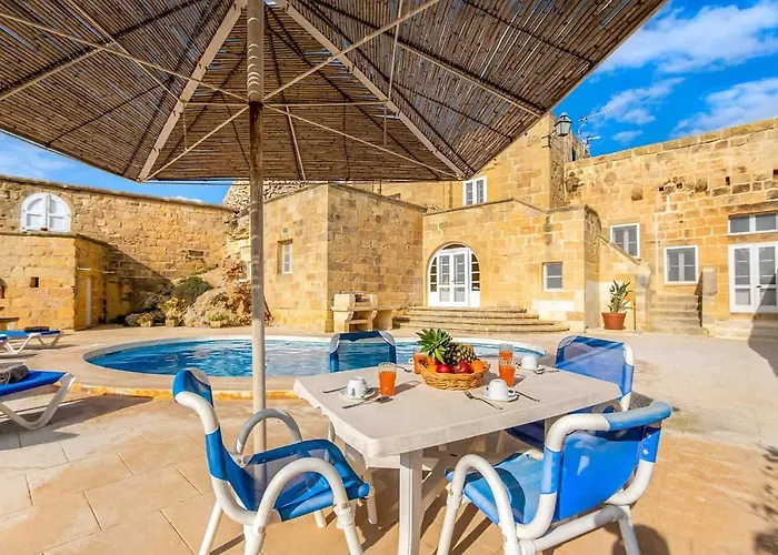 Gharilma V Villa Santa Luċija